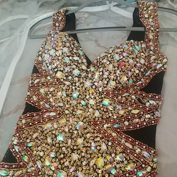 Prom gown - Picture 7 of 7